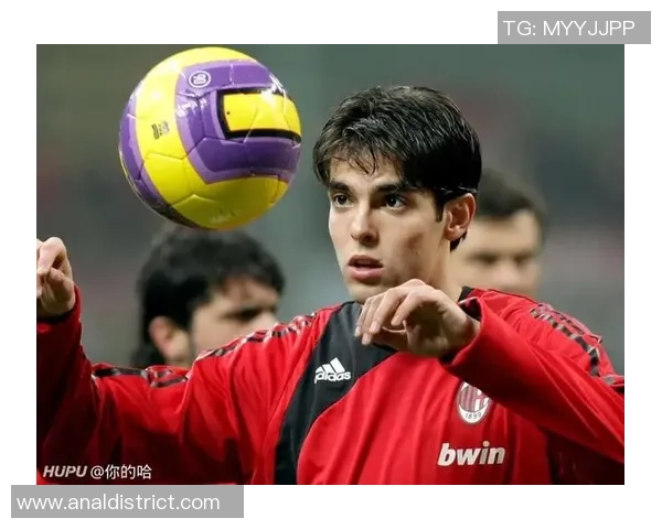 现役足球明星颜值大比拼谁才是球场上的颜值担当